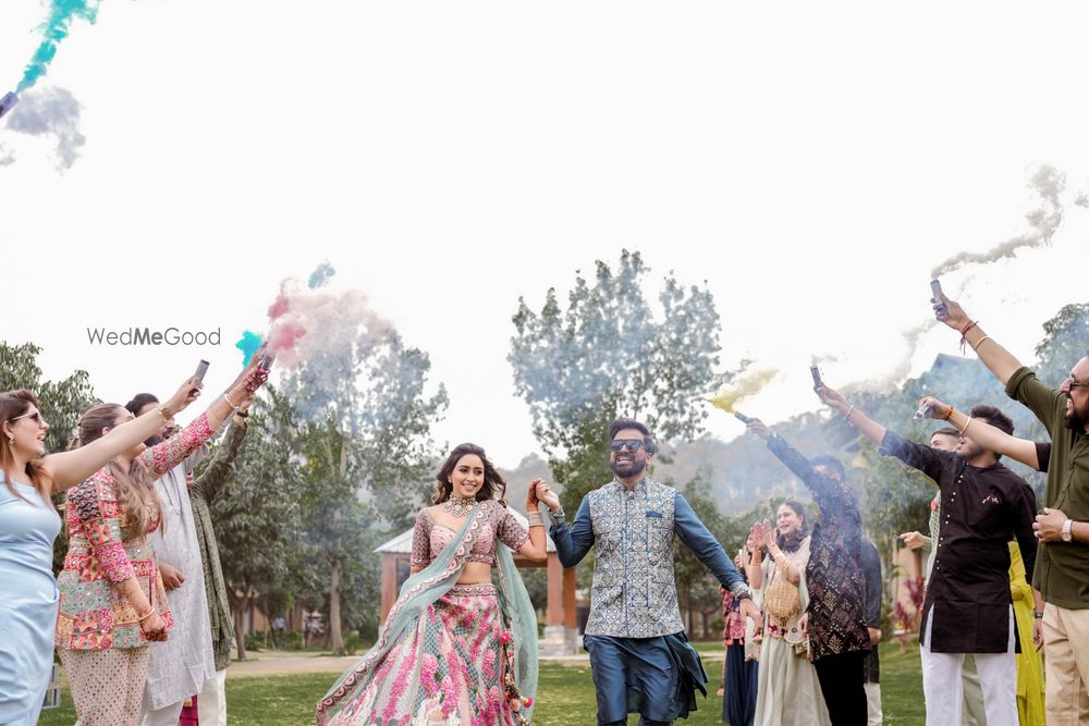 Photo From Aishwarya & Nikhil, Mehendi & Sangeet Ceremony - By Pinakin Studios