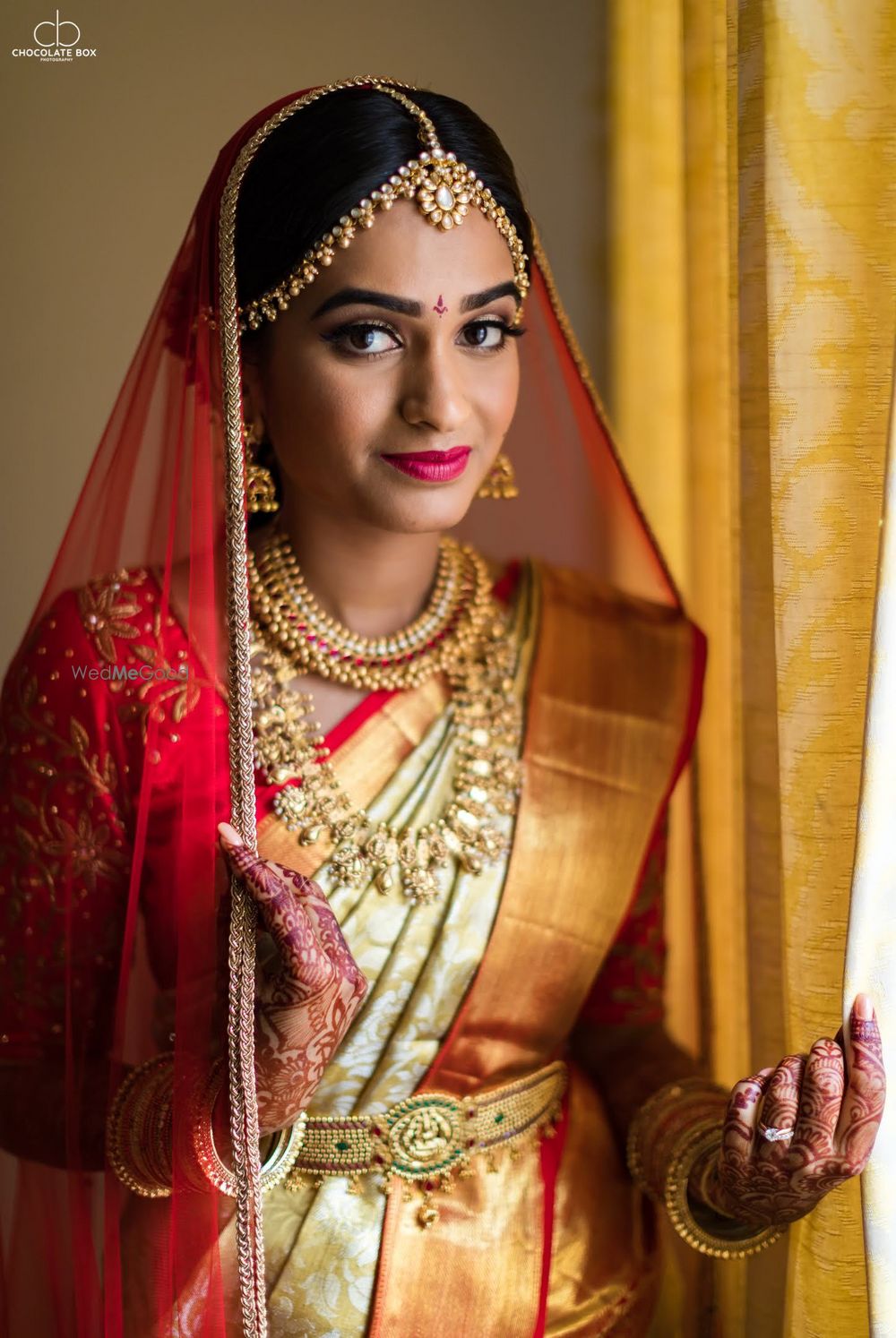 Photo of South Indian bridal look with dupatta