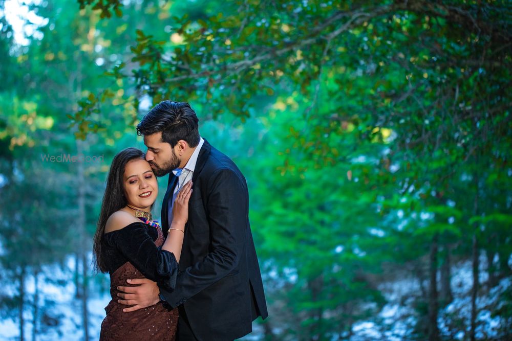 Photo From Amit & Pooja Pre wedding - By Darkroom Production