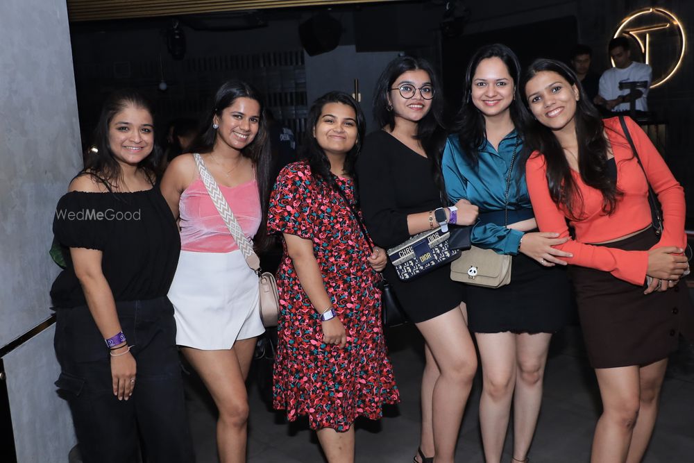 Photo From DJ Santy – Live at Tierra Kitchen & Bar, Worli - By DJ Santy