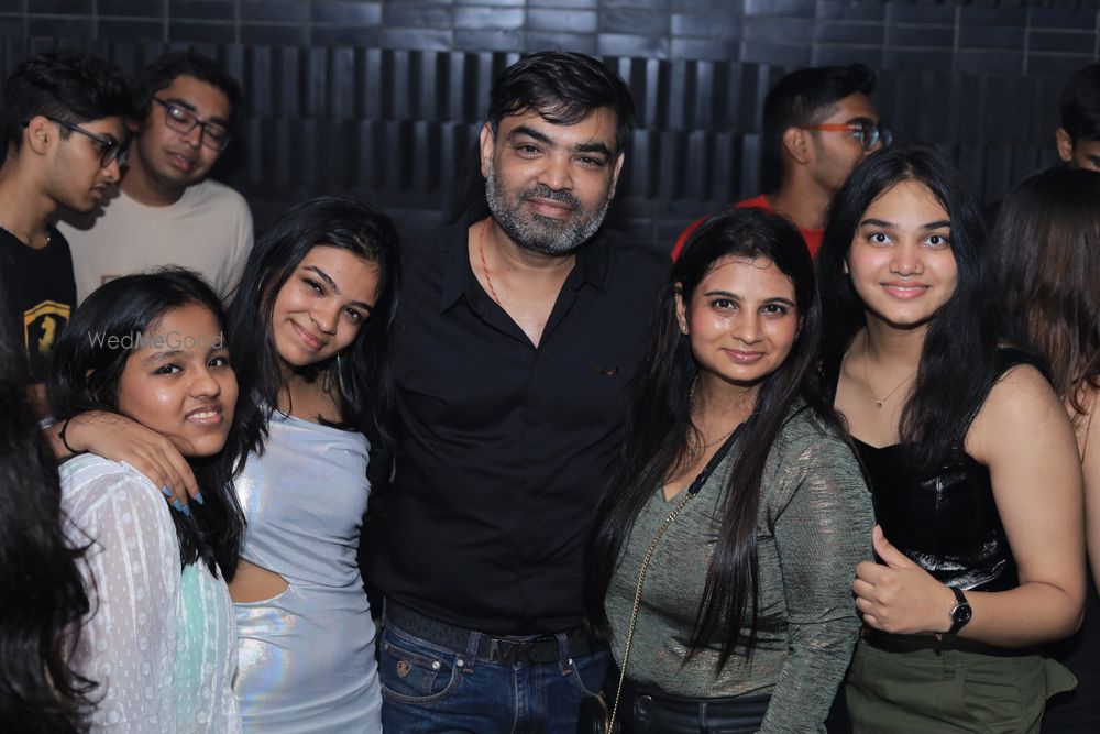 Photo From DJ Santy – Live at Tierra Kitchen & Bar, Worli - By DJ Santy