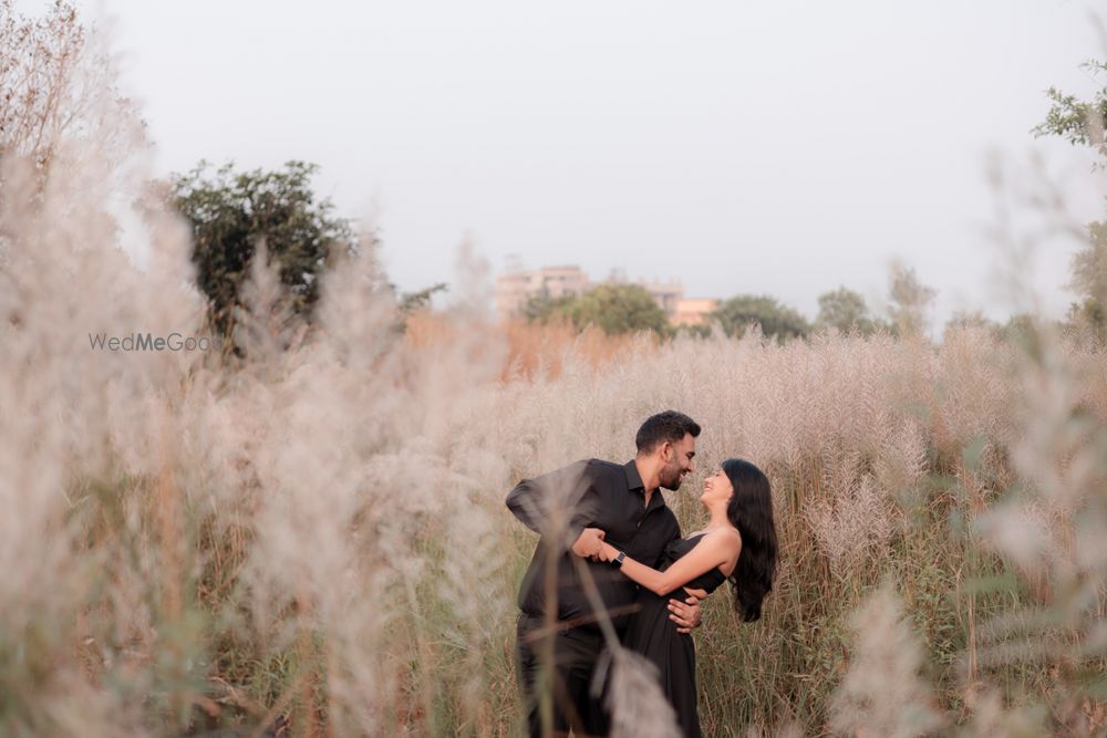 Photo From Akshita Pre Wedding - By Yogi Zaveri Photography