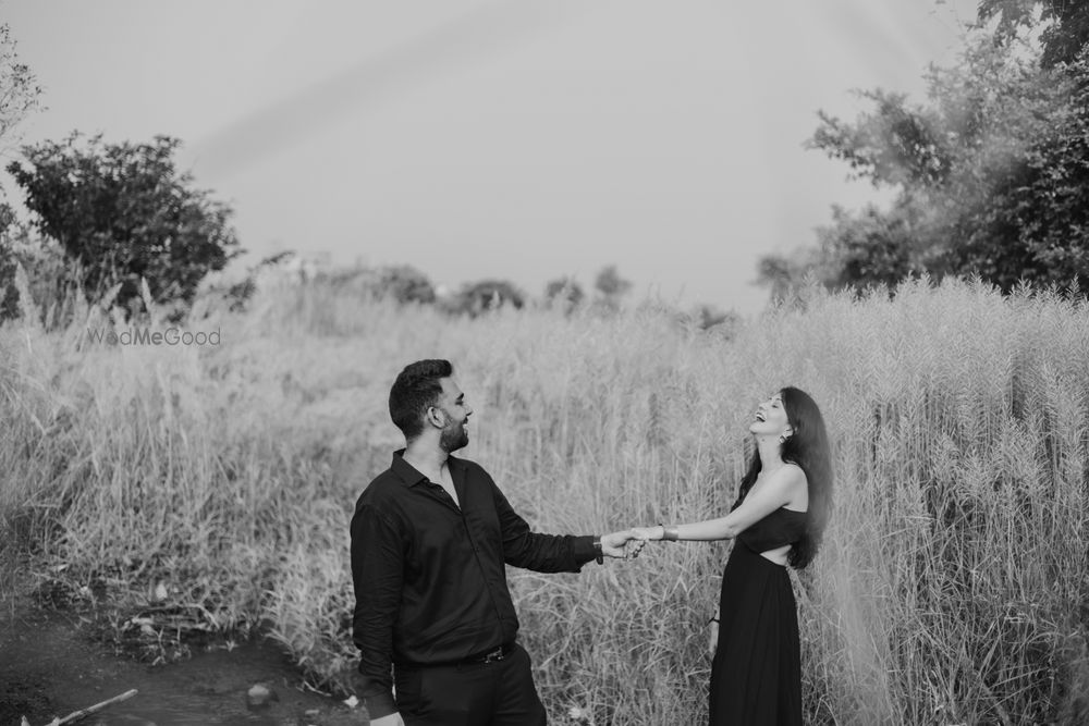 Photo From Akshita Pre Wedding - By Yogi Zaveri Photography