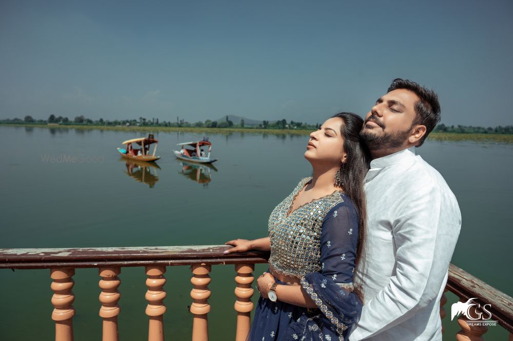 Photo From Kashmir Pre-Wedding - By GS Dreams Expose