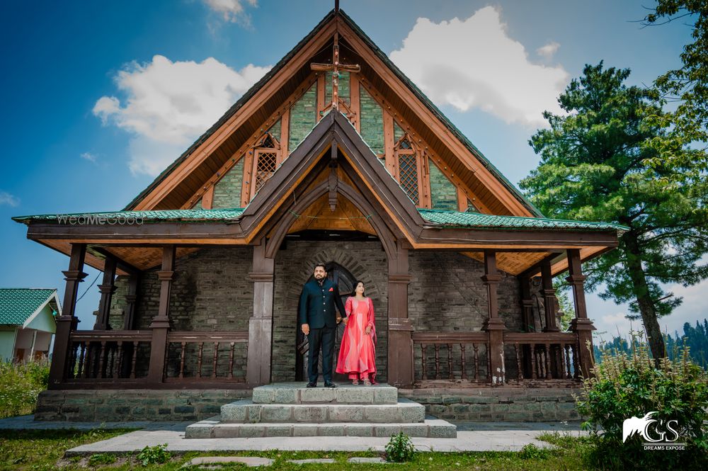 Photo From Kashmir Pre-Wedding - By GS Dreams Expose