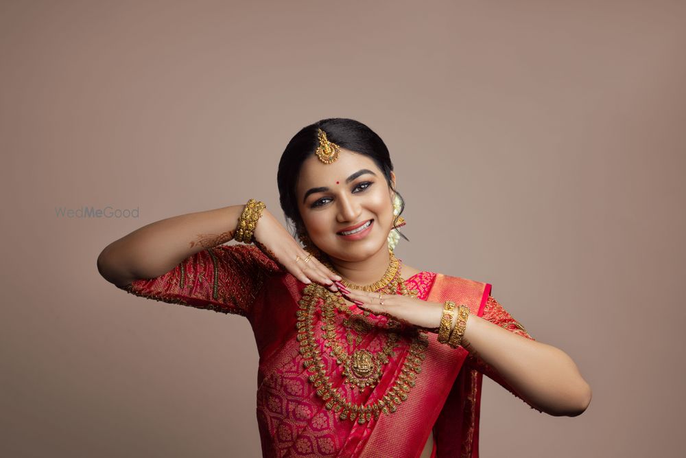 Photo From BRIDE KRISHNA - PREMIUM LIGHT UP SHOOT - By Arona Fotografia