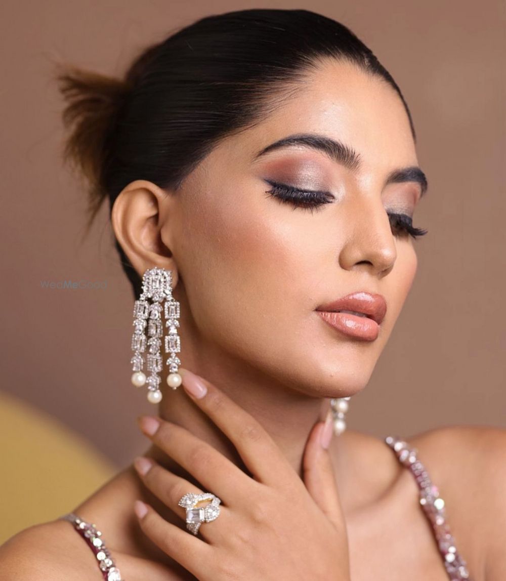 Photo From A chic Cocktail Bridal look - By Blush And Glow by Anjali