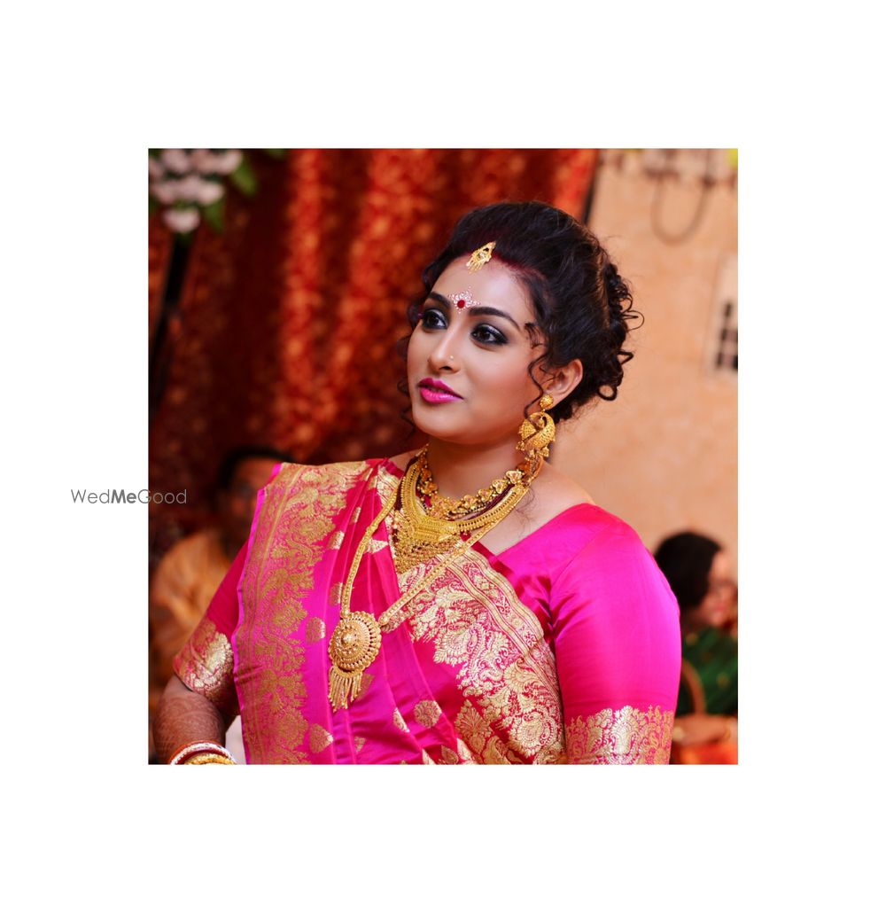 Photo From Bengali wedding & Reception look - By Ayans Exclusive Bridal Makeup