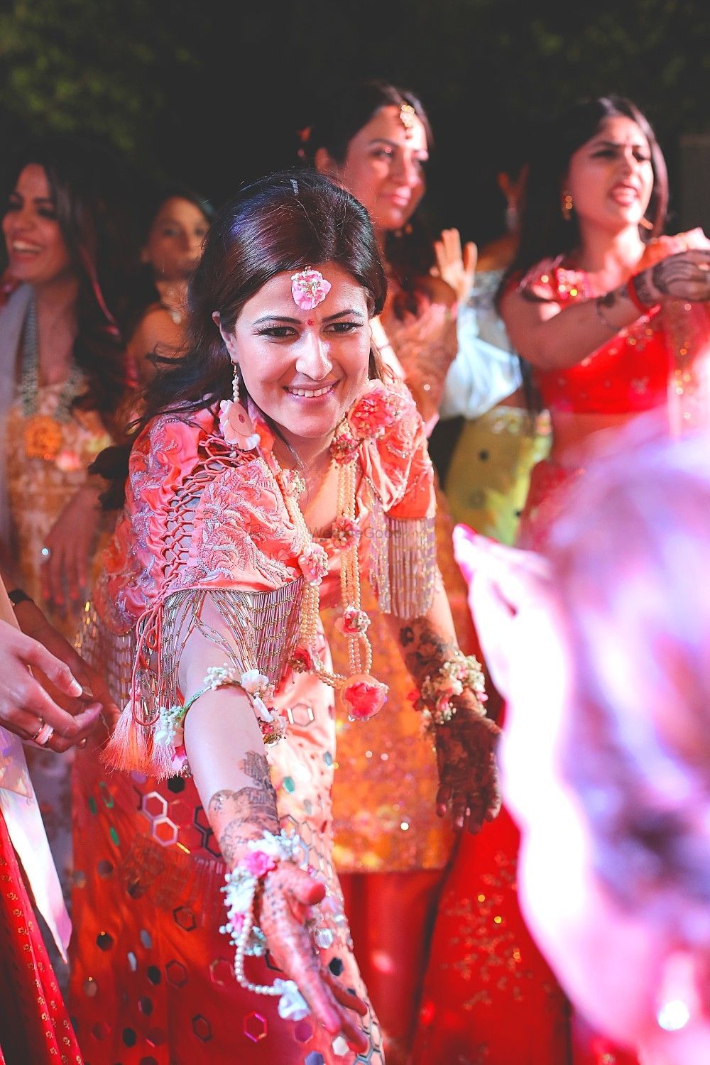 Photo From The Royal Mehandi with The Bride & Bridemaids - By Vivekk Vikas Photography 