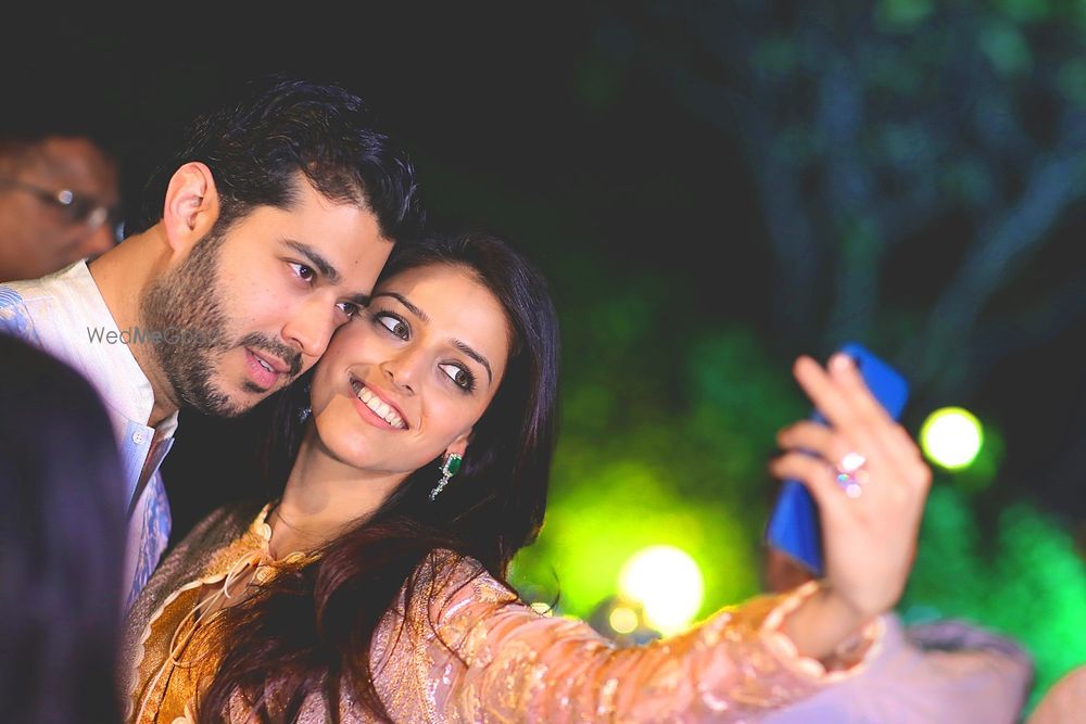 Photo From The Royal Mehandi with The Bride & Bridemaids - By Vivekk Vikas Photography 