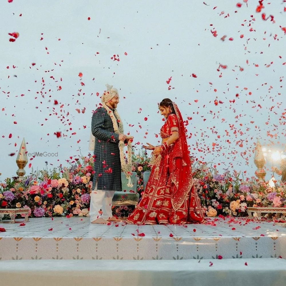 Photo From A Floral Minimalist - By Hitched