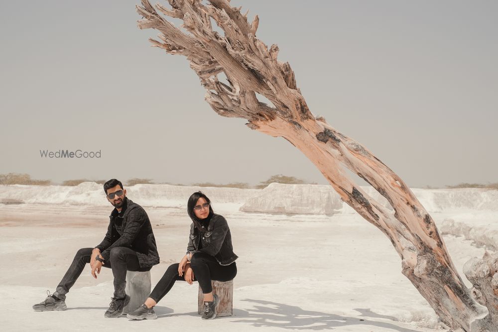 Photo From Sandhya & Sanchit, Pre Wedding Shoot - By Pinakin Studios