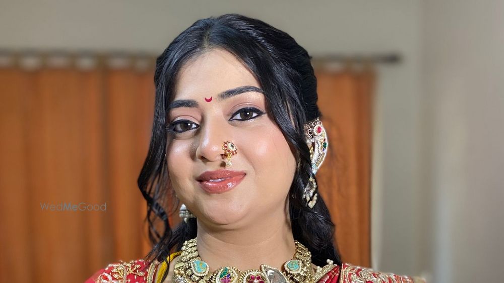 Poonam Chaudhari Makeup Artist