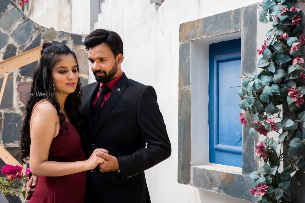Photo From Anubhooti & Piyush Prewedding - By Krimson Shutter Tales