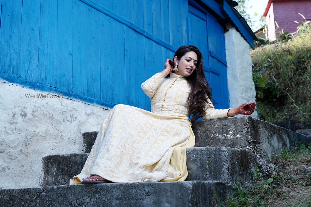Photo From Bride Mendi Potraits - By Mishra Photography
