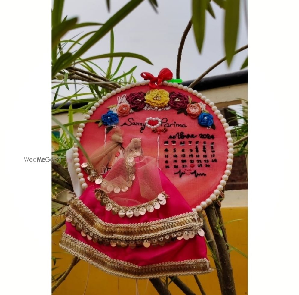 Photo From Embroidery hoop for couples - By Raj Artistry