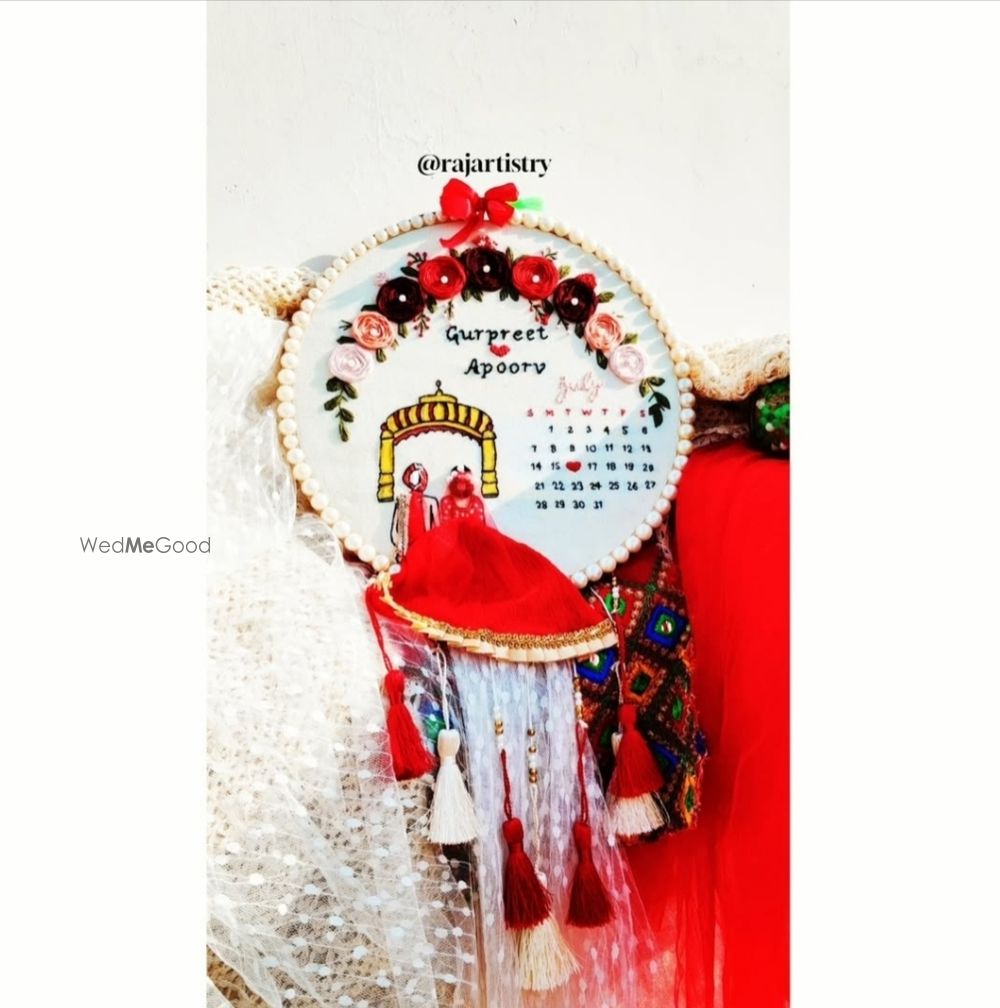 Photo From Embroidery hoop for couples - By Raj Artistry