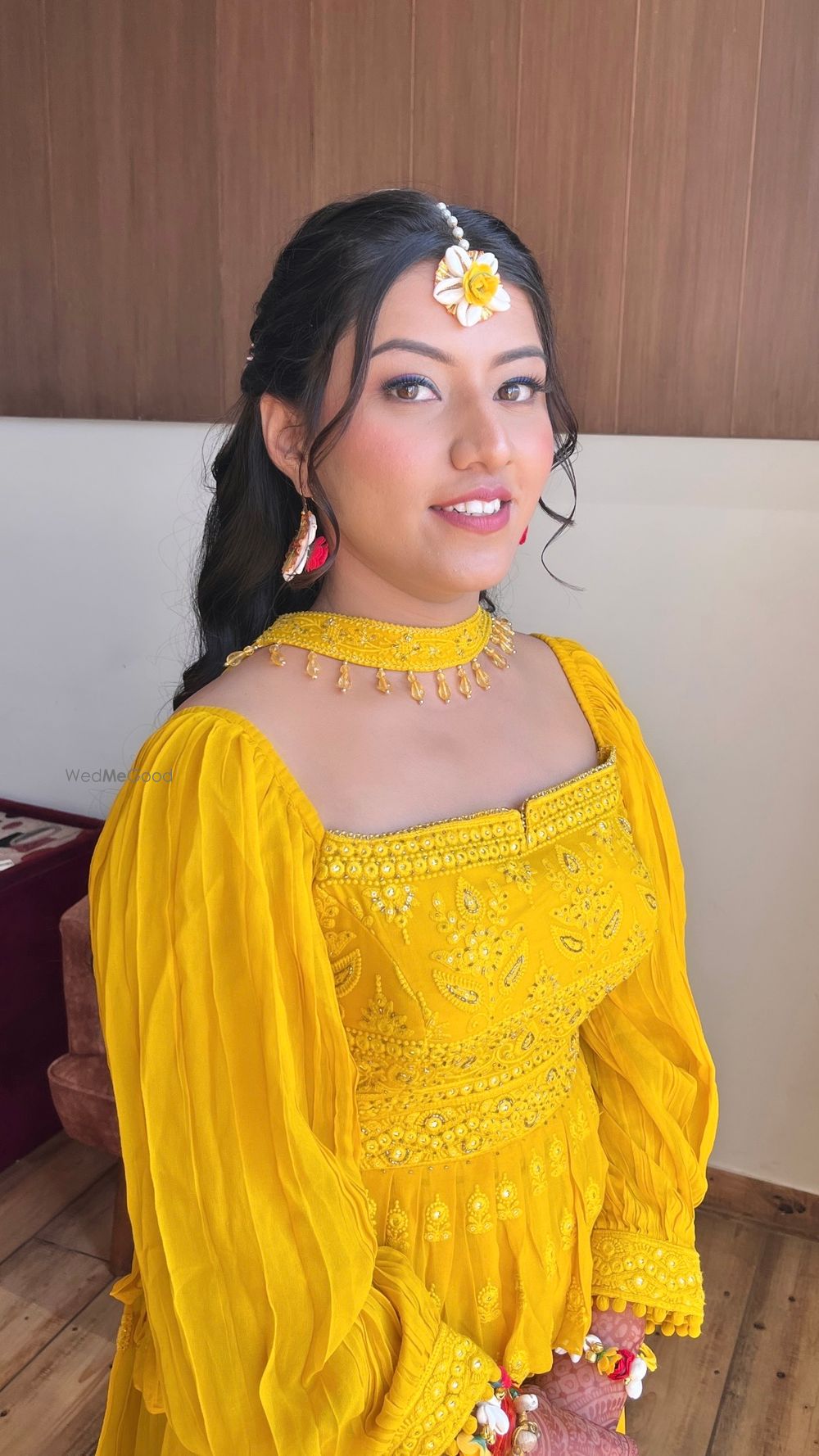 Photo From Haldi/Mehendi Looks - By Makeovers by Nishneet