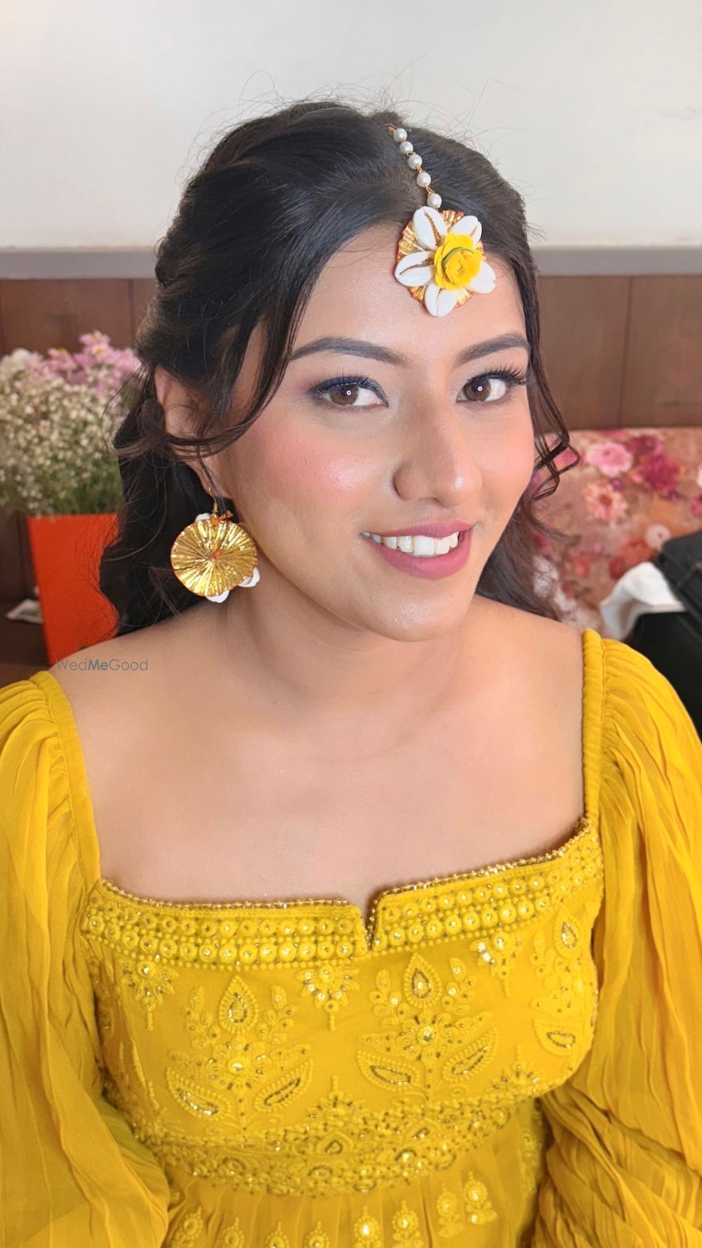 Photo From Haldi/Mehendi Looks - By Makeovers by Nishneet