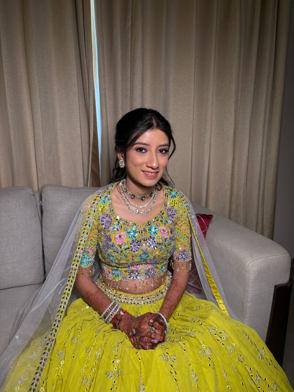 Photo From Haldi/Mehendi Looks - By Makeovers by Nishneet
