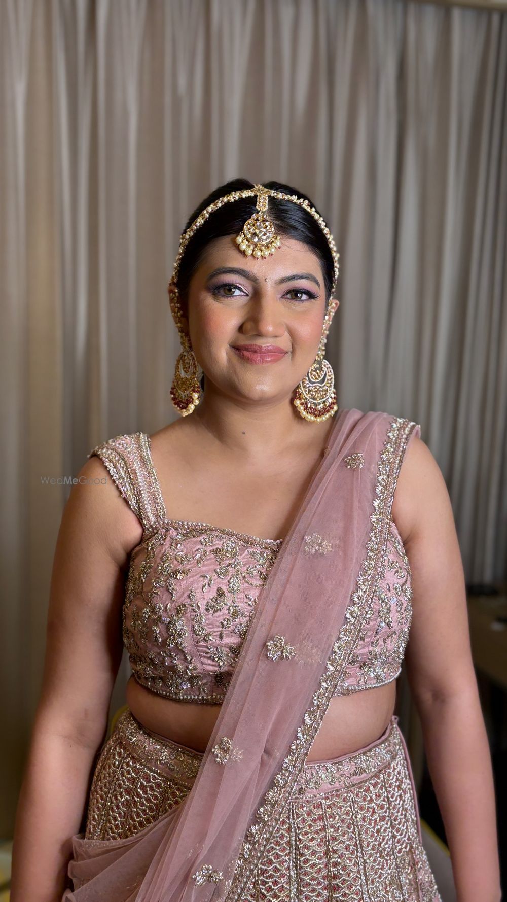 Photo From Haldi/Mehendi Looks - By Makeovers by Nishneet