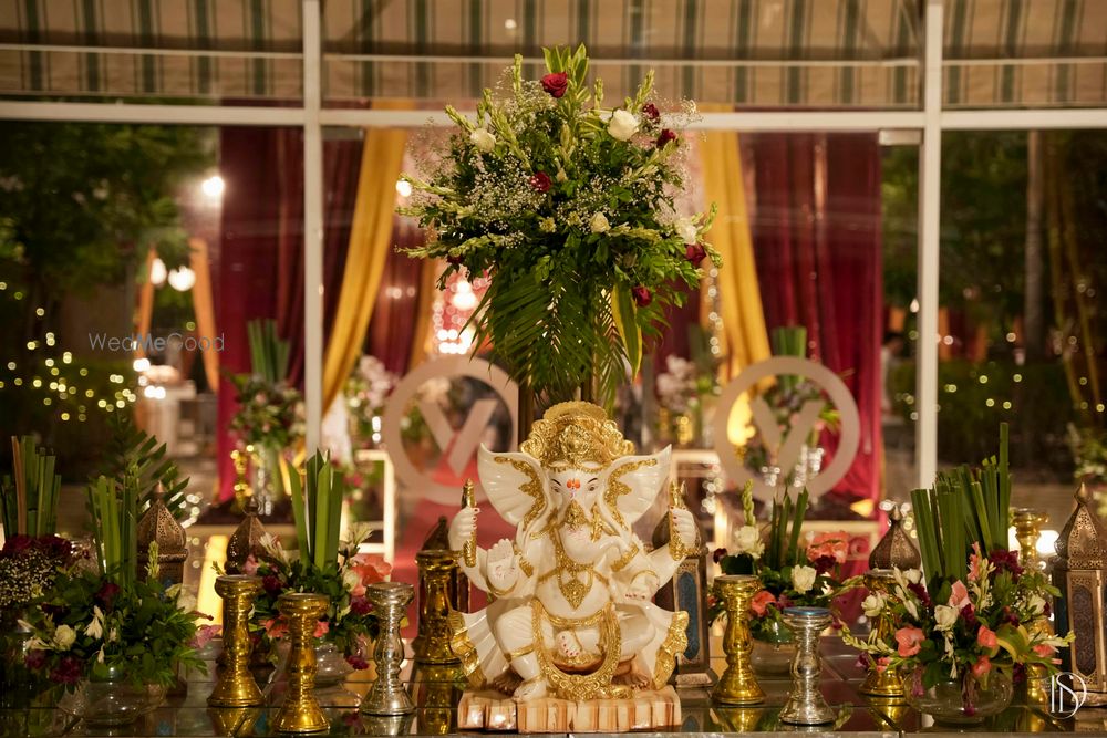 Photo From Red & Gold, Royal theme wedding - By Wedfully Yours