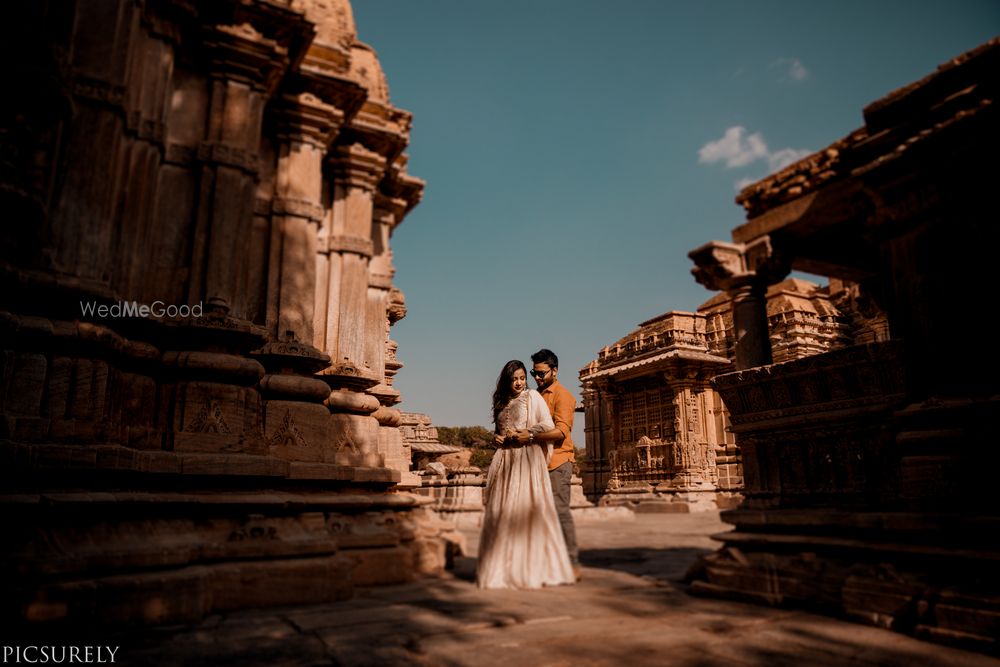 Photo From Nishit & Sahlini Pre Wedding - Udaipur - By Picsurely