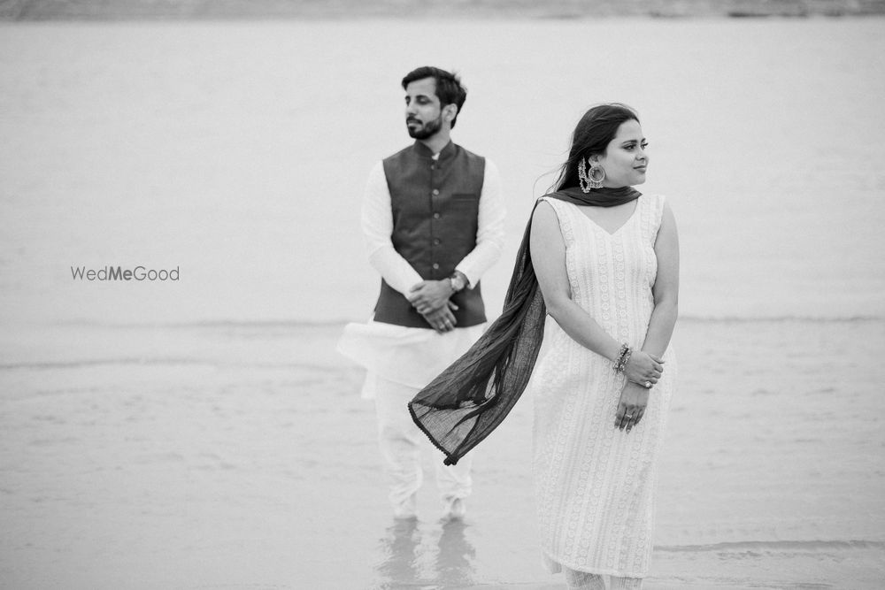 Photo From pre wedding - By Visual Krafton Studio
