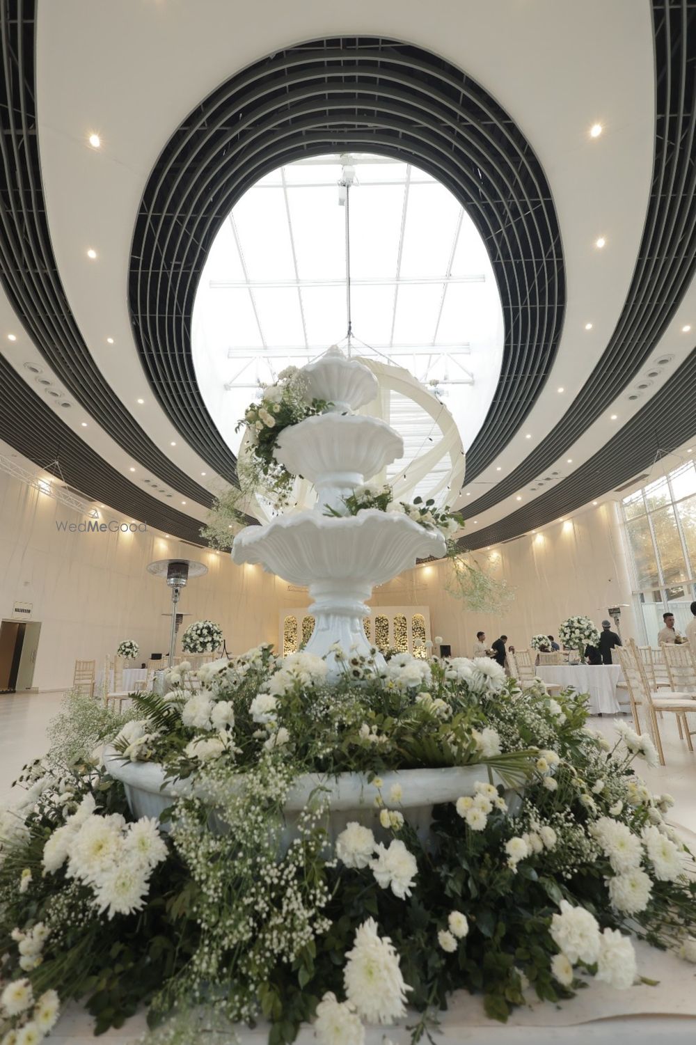 Photo From Blooming in White - By The Upper HSE by Tivoli