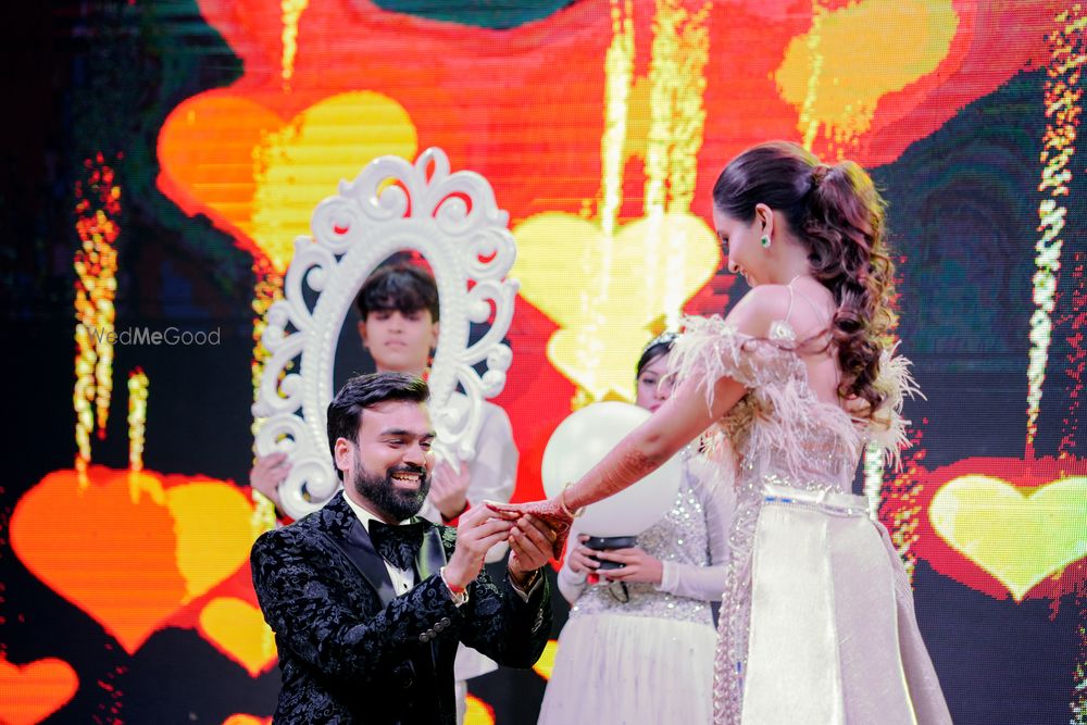 Photo From Aishwarya & Nikhil, Engagement & Cocktail - By Pinakin Studios