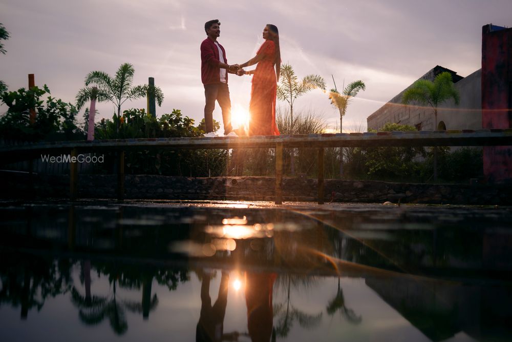 Photo From Pre-Wedding of Dinesh & Oviya - By Craftsmen Studios
