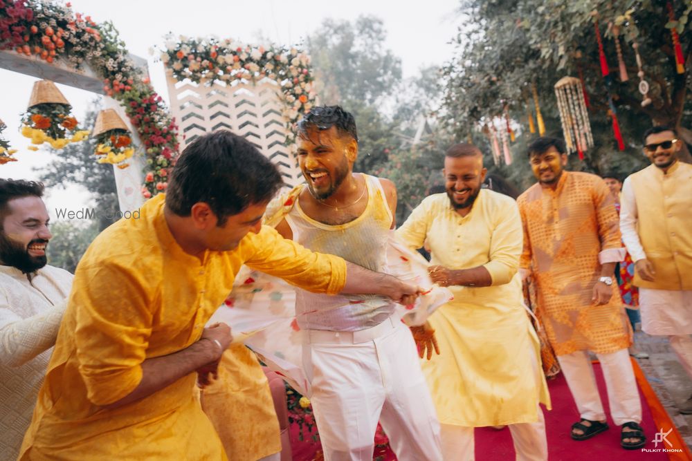 Photo From Rushabh & Harshal (Haldi & Sangeet) - By Pulkit Khona Photography