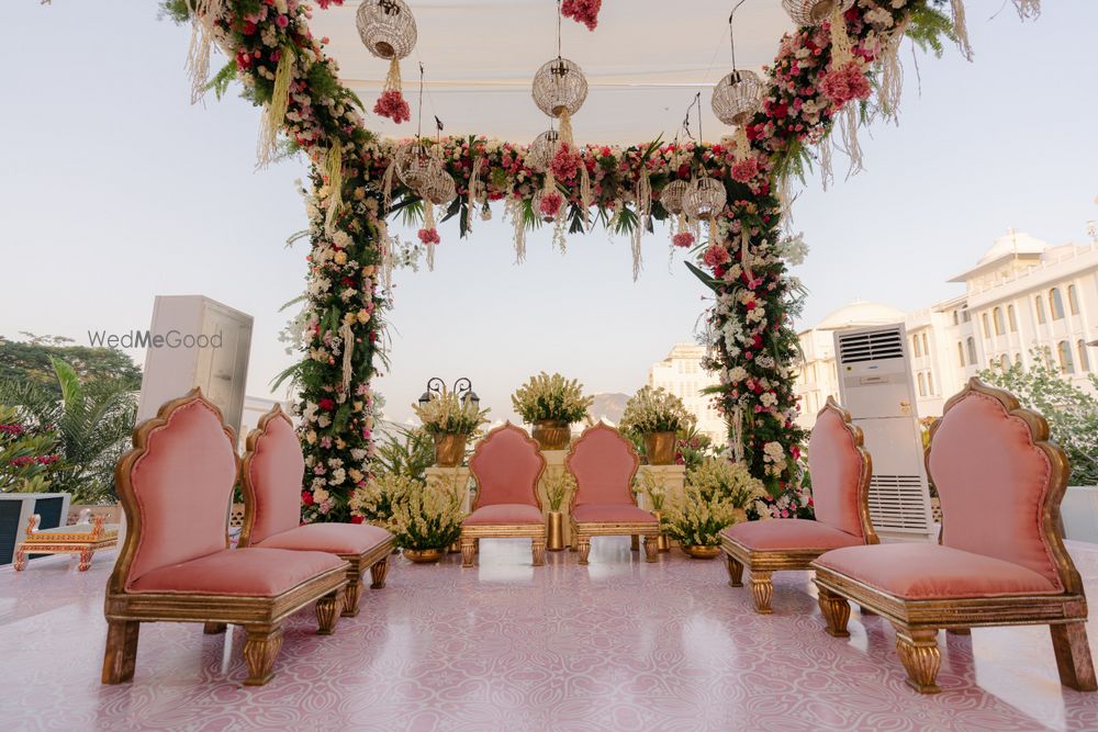 Photo From The Pichola Pelli - By The Wedding Experience - Decor