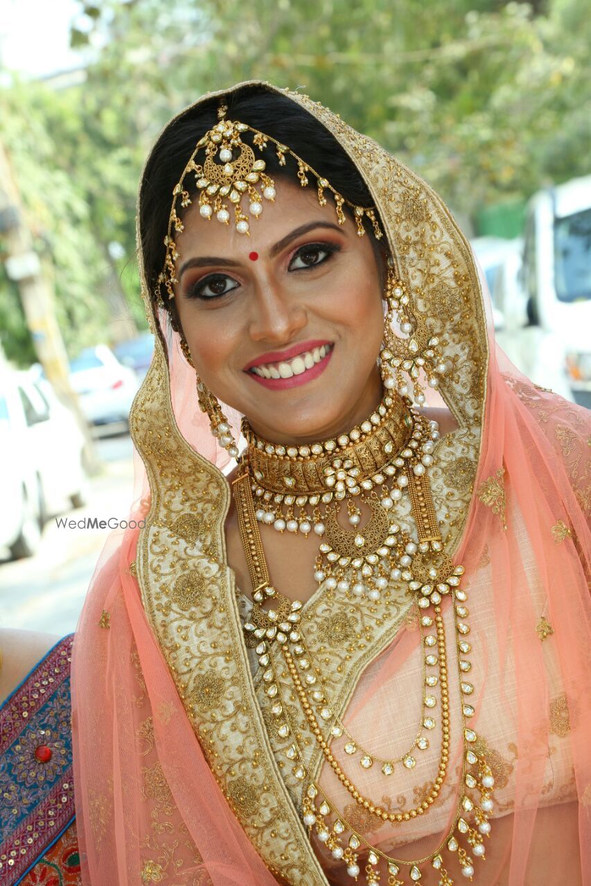 Photo From Bride/Engagement Rashmi - By Velvettbrush Makeovers