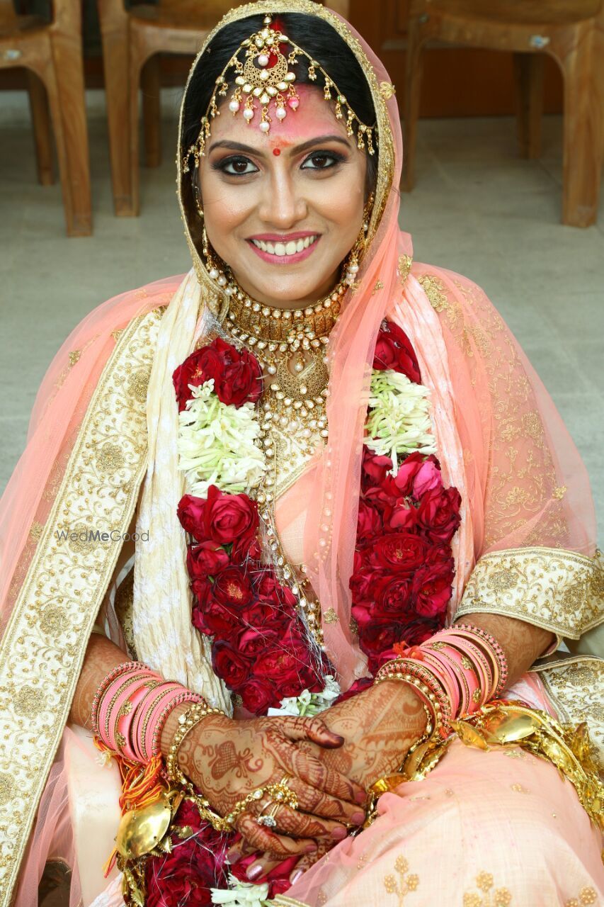 Photo From Bride/Engagement Rashmi - By Velvettbrush Makeovers