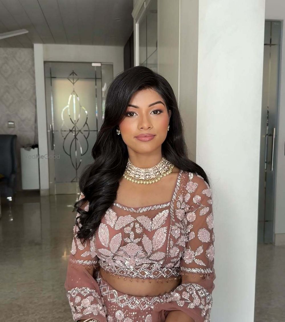 Photo From Soft glam, bold elegance — every detail speaks bridal perfection. - By Tanya's L'Oreal Salon
