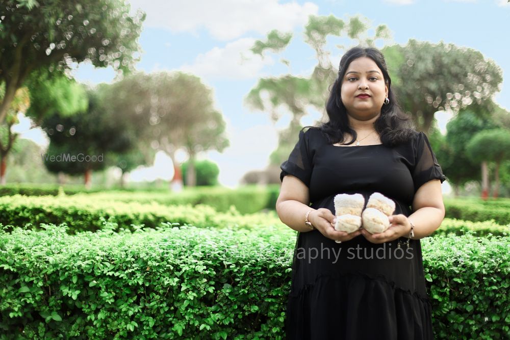 Photo From maternity - By Moonlight Photography Studios