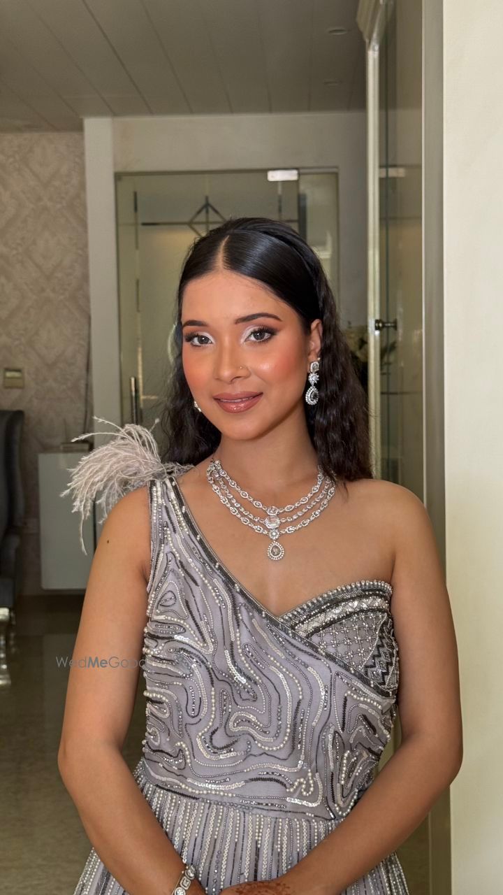 Photo From Ethereal glam in silver hues — soft, radiant, and effortlessly regal. - By Tanya's L'Oreal Salon