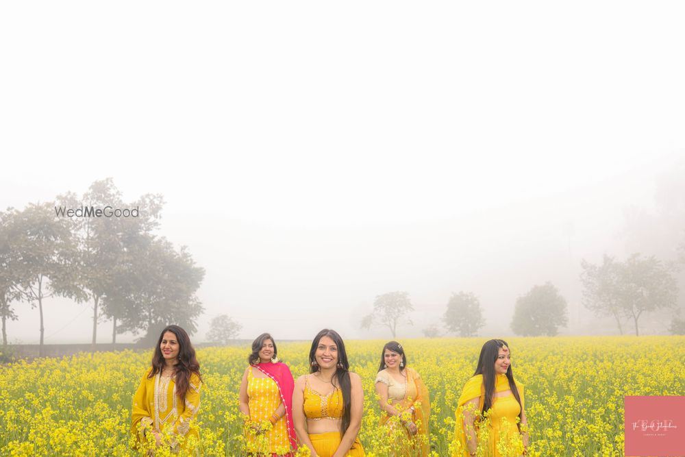 Photo From Yellow to Red, A Journey - By The Good Filmmakers