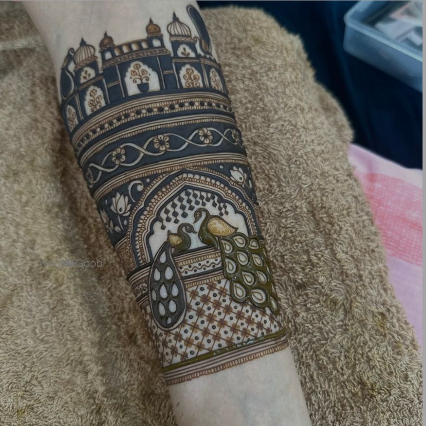 Photo From Elegant Bridal Mehndi Portrait 2025 - By Professional Shah Mehandi Art