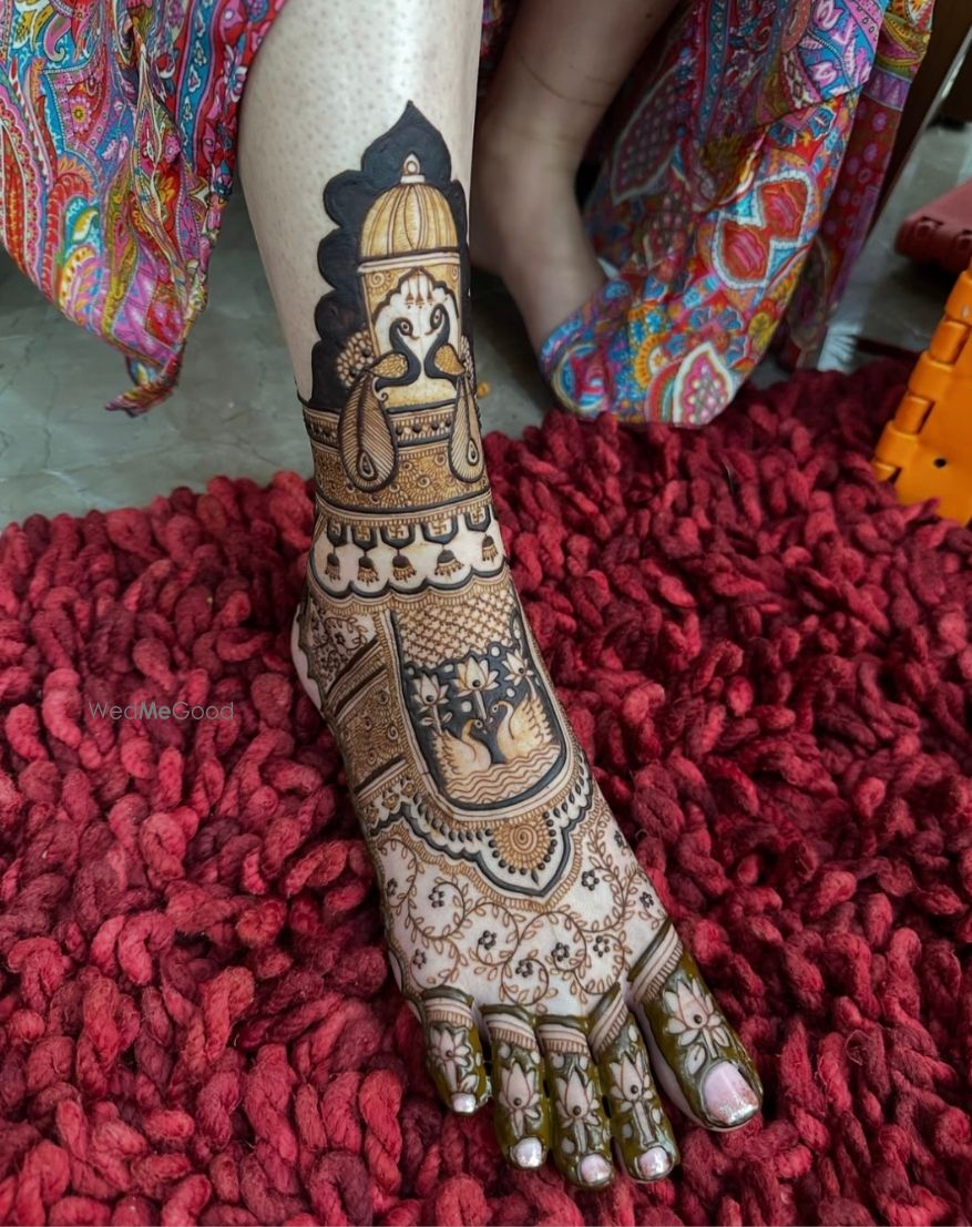 Photo From LEGS INCLUDING DESIGN 2025 - By Professional Shah Mehandi Art