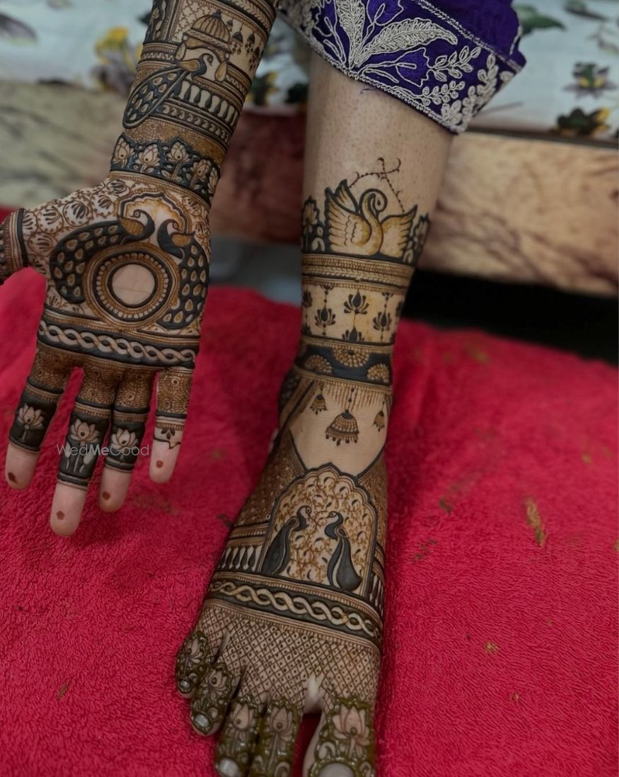 Photo From LEGS INCLUDING DESIGN 2025 - By Professional Shah Mehandi Art