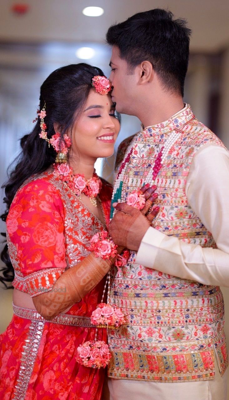Photo From Mehendi /Haldi Look - By Makeup by Rutuja Nahata
