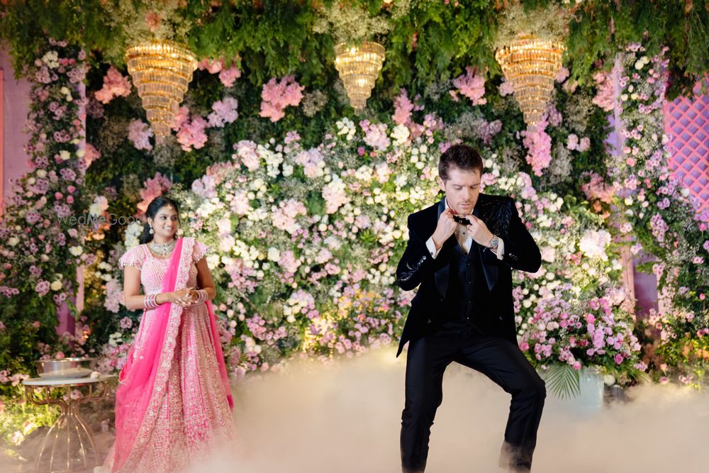 Photo From Arika & John - By What A Story