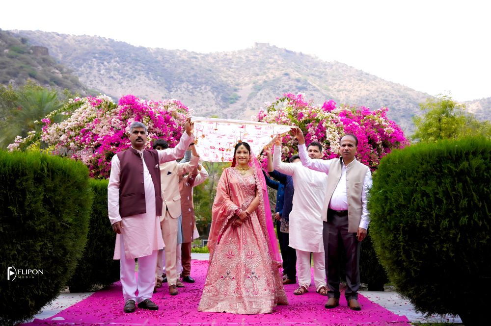 Photo From Puja's Weddings - By FlipOn Media