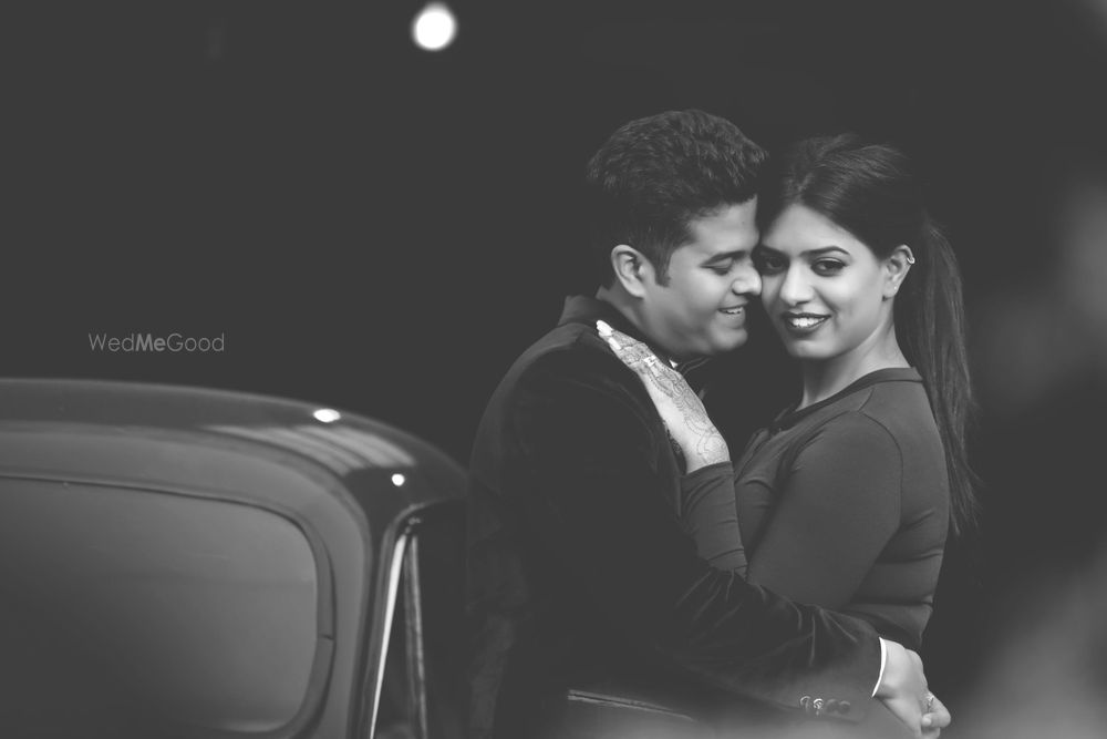Photo From Pre-wedding : Ankit & Gunjan @ the Destination Studio - By Vivekk Vikas Photography 