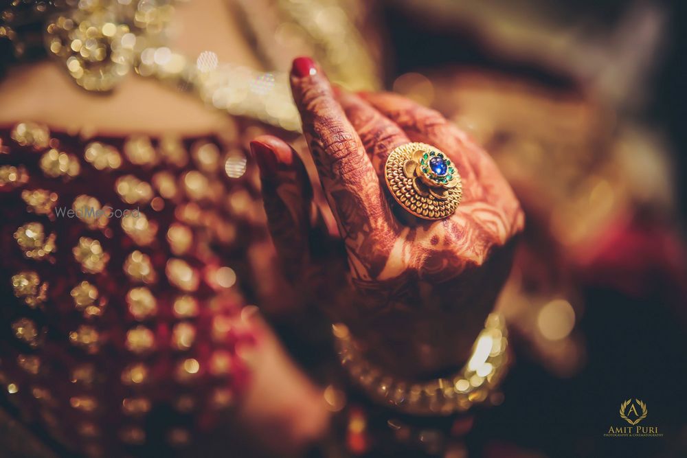 Photo of Emerald cocktail ring for bridal wear