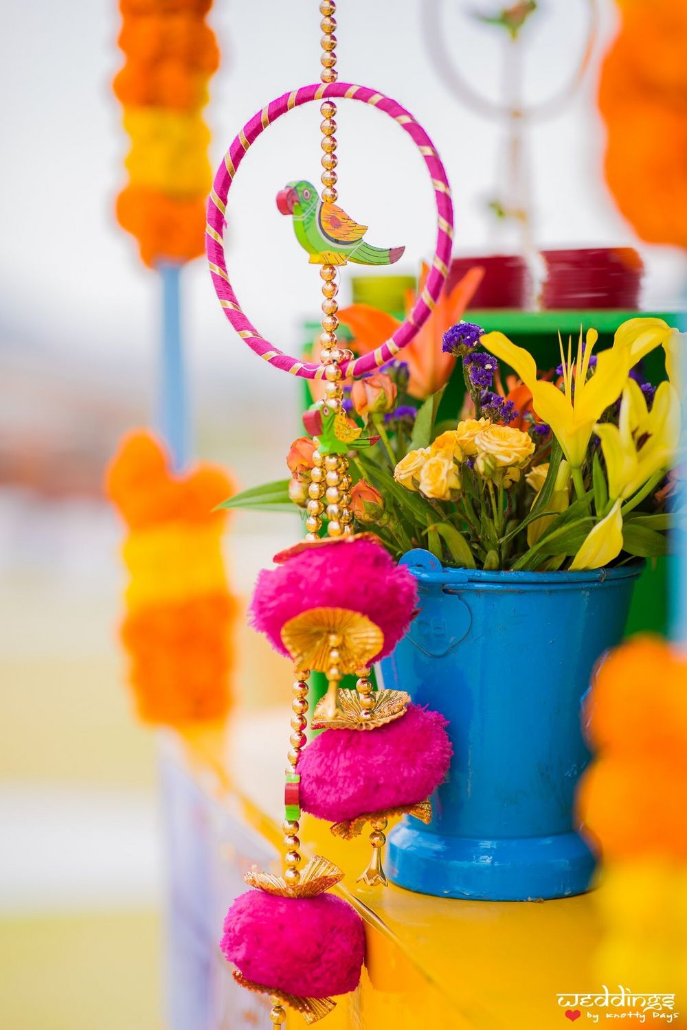Photo of Hanging parrots in decor idea for mehendi
