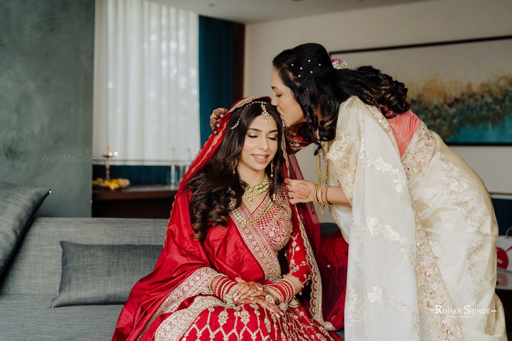 Photo From Saloni & Chirayu : Gujarati Wedding at Novotel Mumbai International Airport - By Rohan Shinde Photography & Films (RSP)