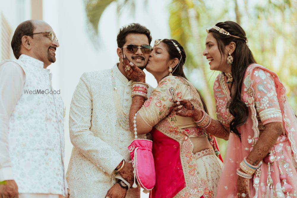 Photo From Vidhi & Devashya - By Shutterbug Film Company